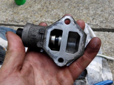 Volnoběžný ventil