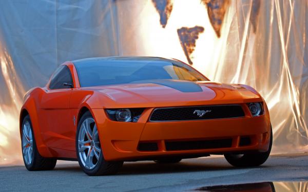 Ford-Mustang-Giugiaro-Concept-widescreen-001.jpg