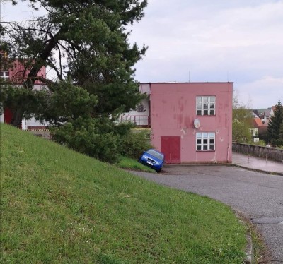 Parking.jpeg