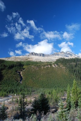 Opacna strana od Takakkaw Falls.jpg