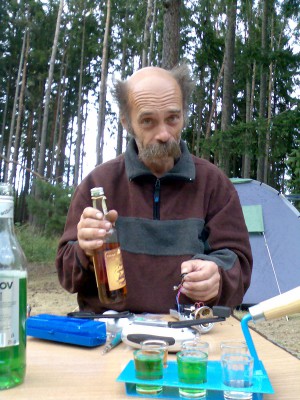 vzteklý foxteriér se jal připraviti lektvar pro jednoho hifistu...